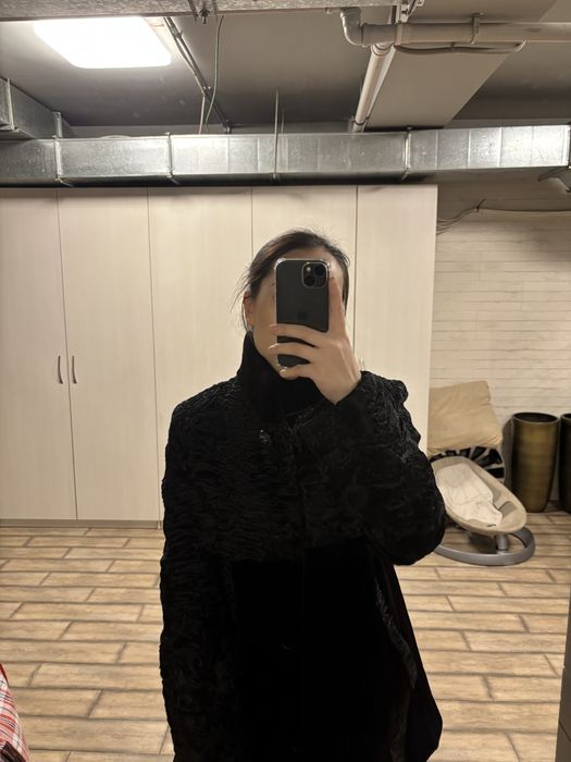 Продам пальто каракуль