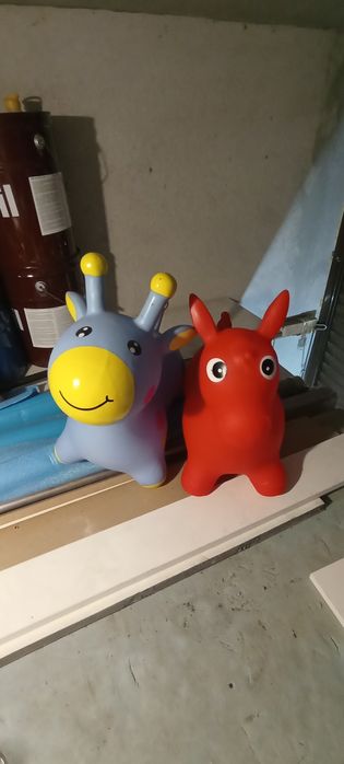 Надуваема играчка за скачане