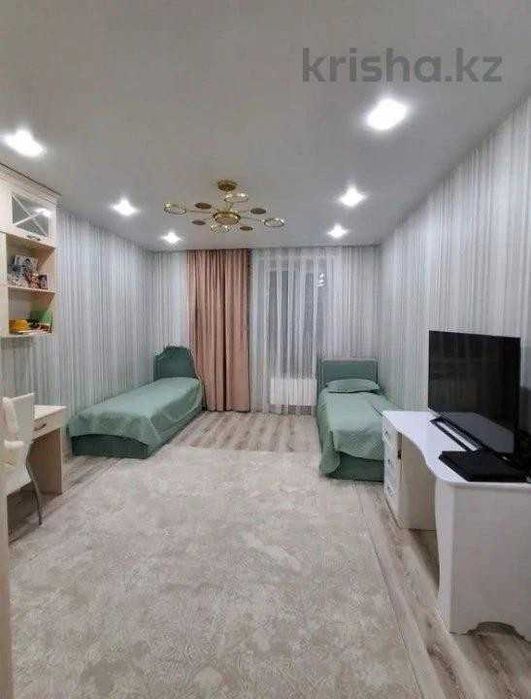 Береке микрорайон 121кв.м 3 комнатная