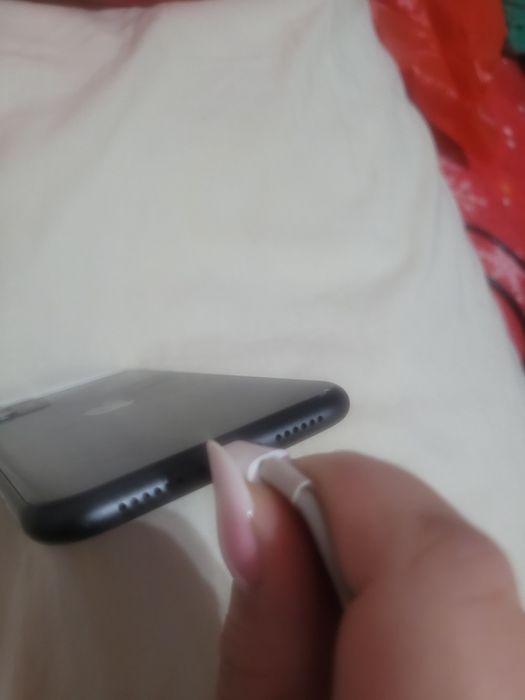 IPhone 11 starea bateriei 100% folosit câteva zile accept orice test.