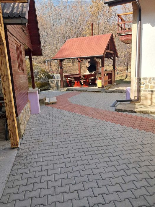 De inchiriat Casa Sebastian