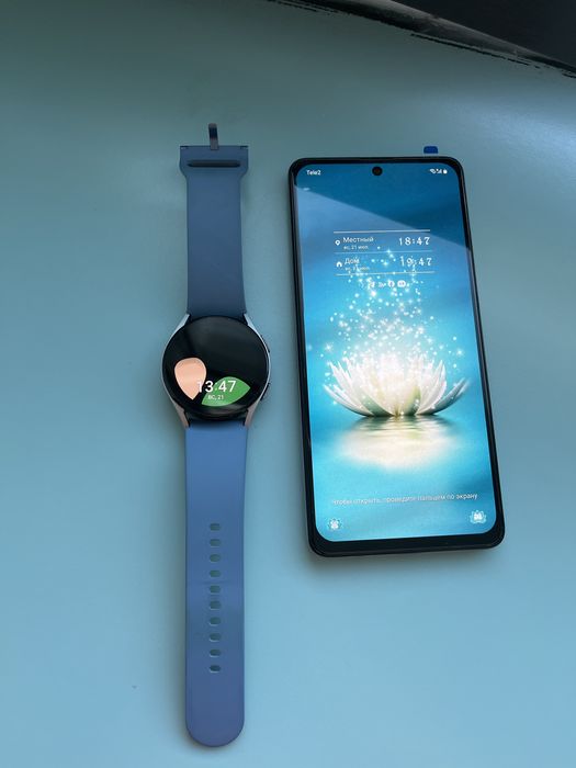 Продам отличный телефон и часы