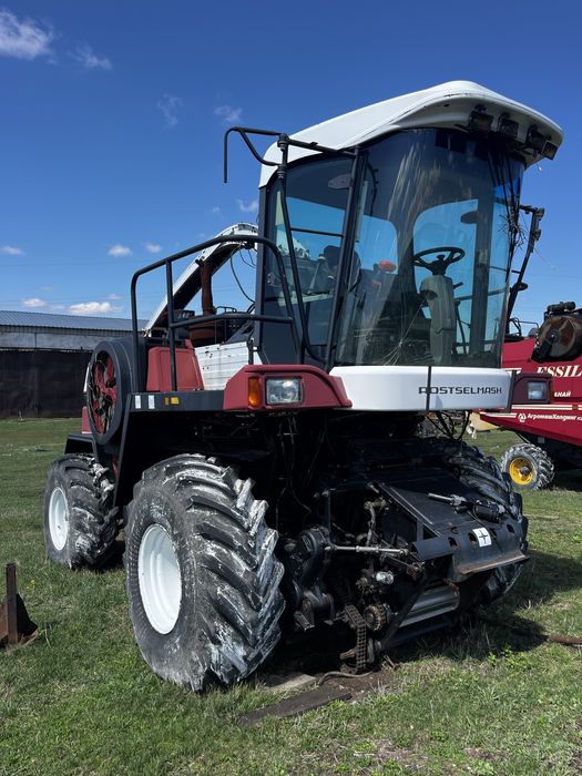 Кормоуборочный комбайн  Дон-680М