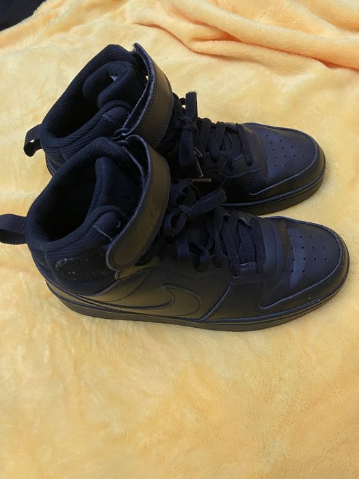 adidasi nike negrii