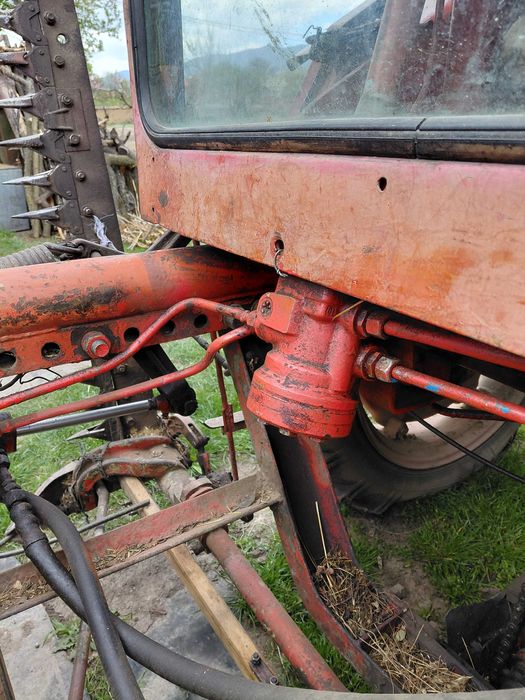 Продава се Самоходно шаси Т-16М