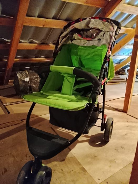 Продам коляску детскую новая
