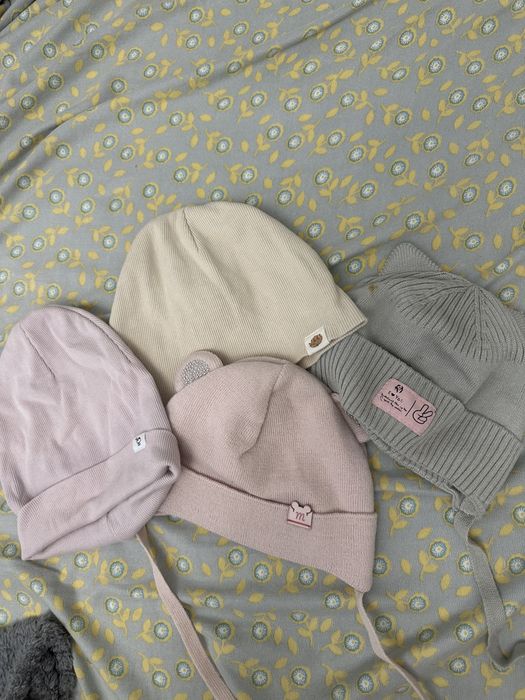 Продам детские шапки