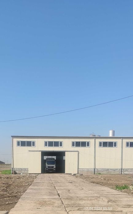 Продается (аренда)производственная территория 1,3га. Seh, sklad.