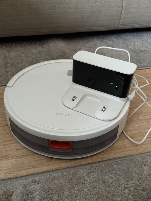Продам робот пылесос Xiaomi