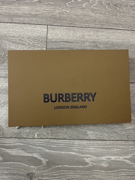 Esarfa Burberry Roz