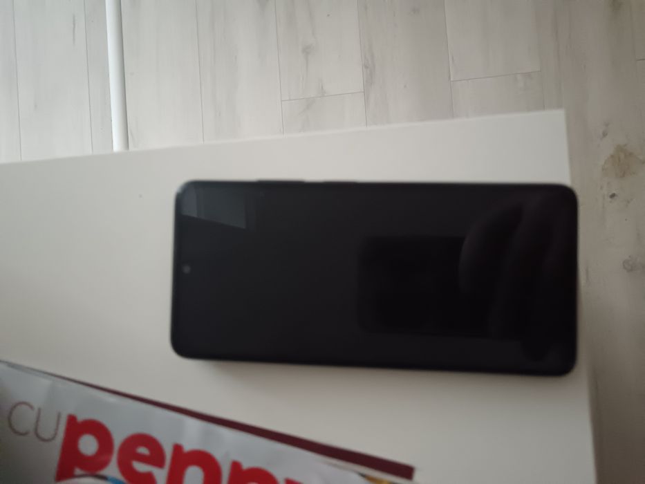 Vând Xiaomi Redmi Note 11 Pro 5G – stare foarte bună