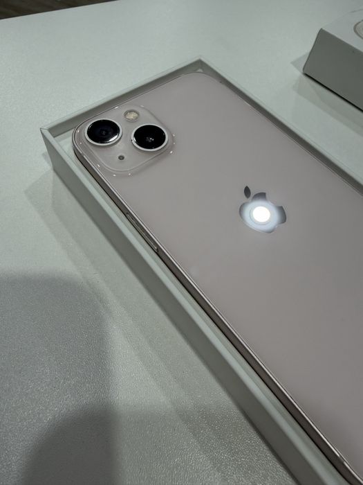 Айфон 13 iphone 13 в отличном состоянии