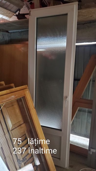 Geamuri lemn masiv și termopan PVC