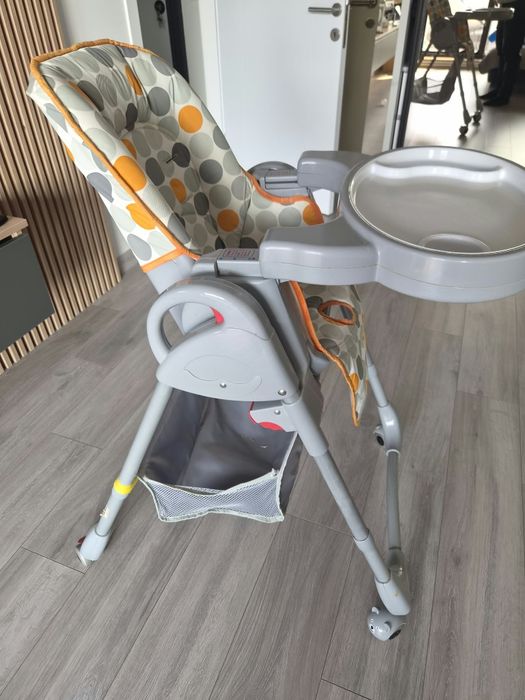 Scaun de masă bebe