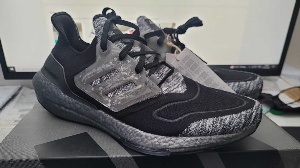 Обувки мъжки  ADIDAS ULTRABOOST 22  размер EU43 1/3   ЧЕРЕН ПЕТЪК