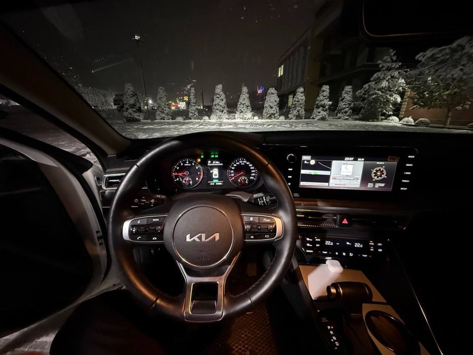 Продаётся KIA K5 2023