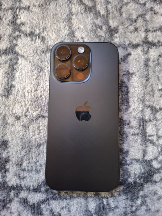 Iphone 16 pro black