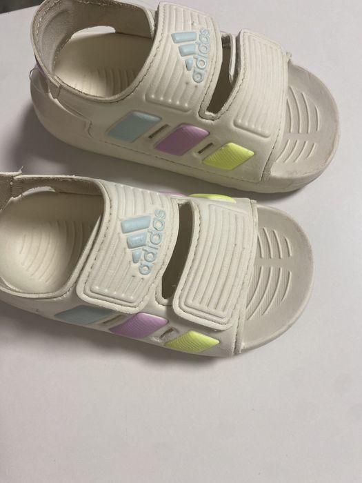 Адидас/adidas сандали за момиче 23