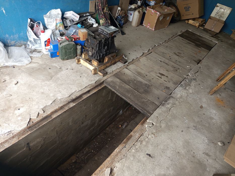 Продам гараж за жд вокзалом