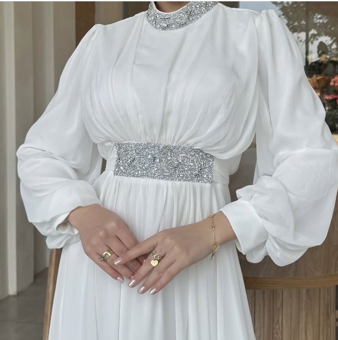 Платье вечернее.