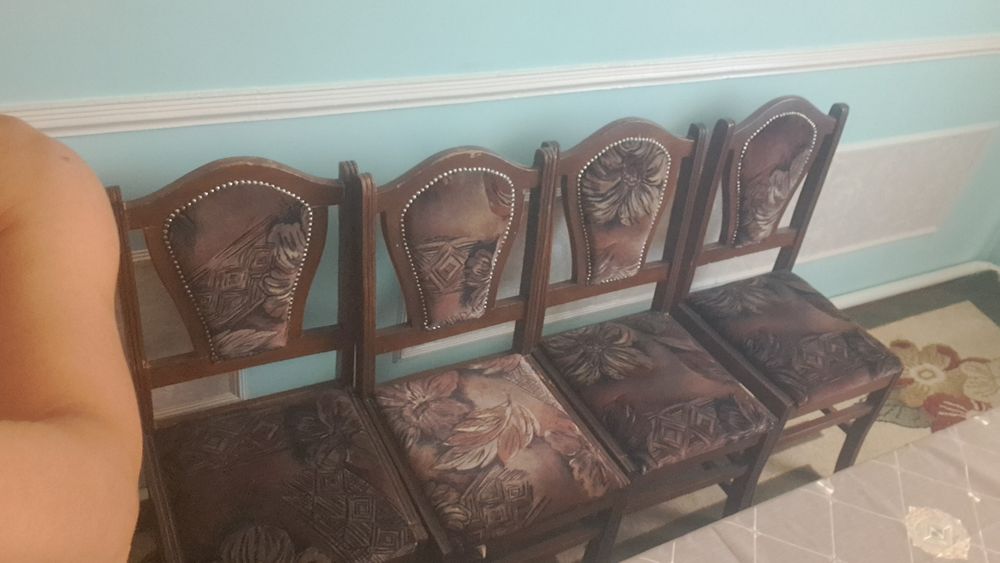 20 дана стулчик, 2 дана стол сатылады срочно