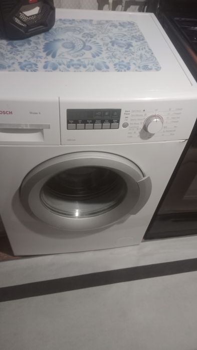 Продам машинку не рабочая