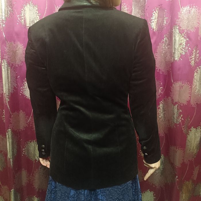 Продается велюровый пиджак