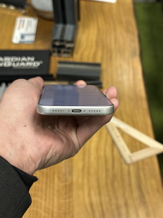 Iphone 17 Pro 256Gb sotiladi