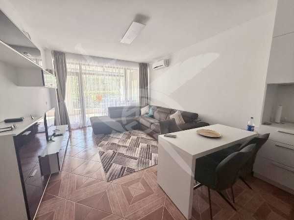Продава се Двустаен апартамент в Свети Влас - 67 кв.м за 910 €/кв.м - Снимка #1