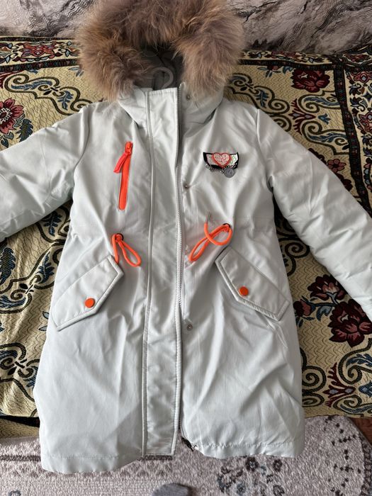 Куртка на девочку б/у