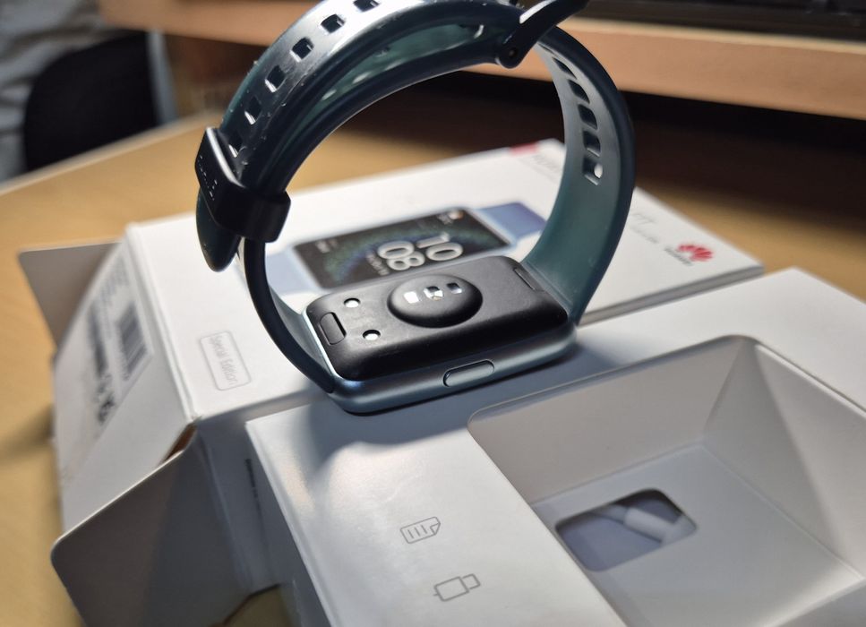 Смарт часовник HUAWEI WATCH FIT Special Edition