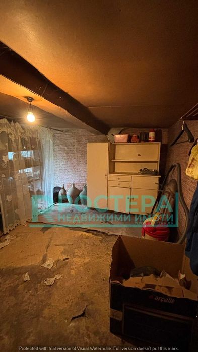 Двуетажна Тухлена Къща - с. Овчарово