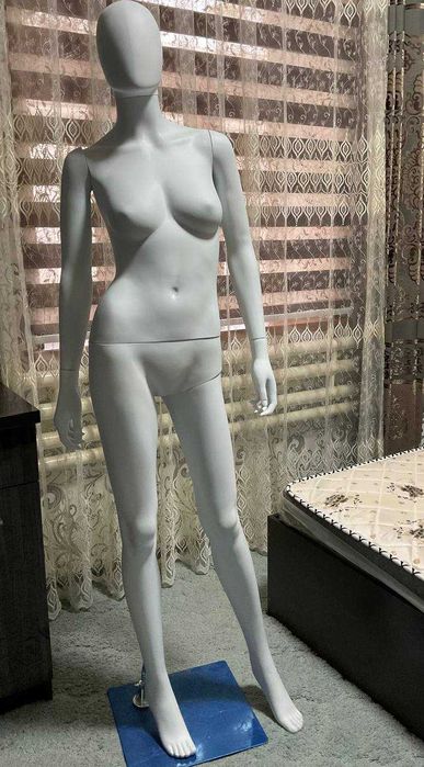 zamonaviy maniken/maneken.