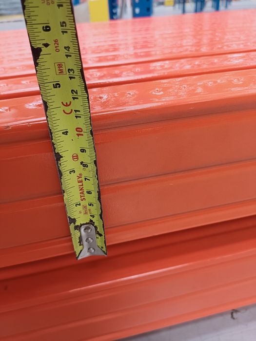 Rafturi profesionale