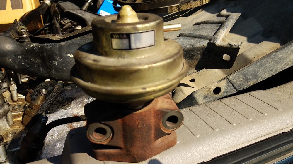 Нисан Примера 2.0 ТД 2001 П11. Това което е в описанието!!!