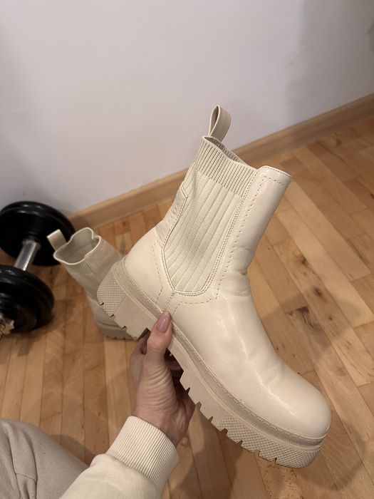 Бежови боти/ботушки