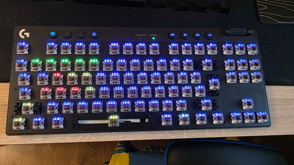 Клавиатура Logitech PRO X TKL WIRELESS