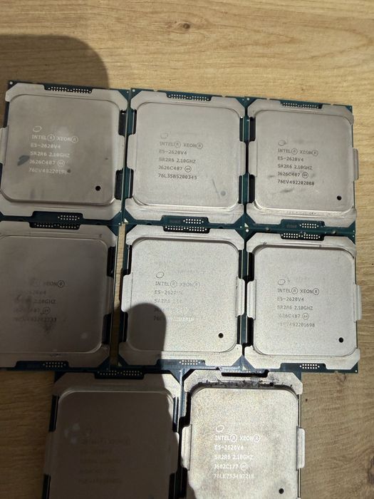 Procesoare intel xeon V4 , Pentru server . 30 lei bucata