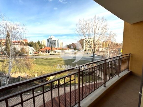 Продава се Двустаен апартамент в к.к. Слънчев бряг - 87 кв.м за 897 €/кв.м - Снимка #5