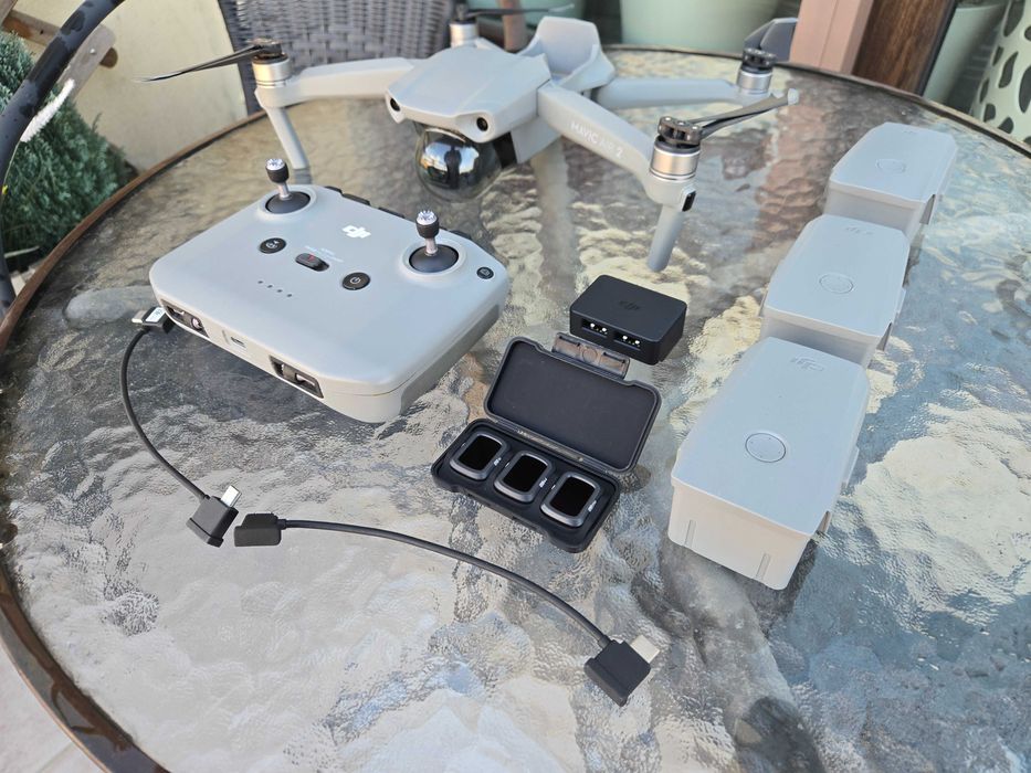 Дрон DJI Mavic AIR 2