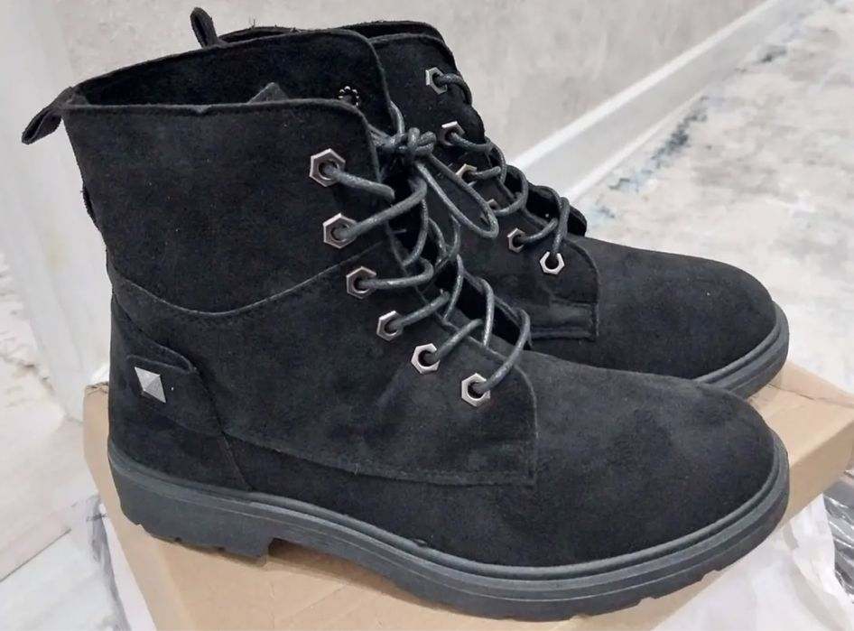 Женские ботинки новые