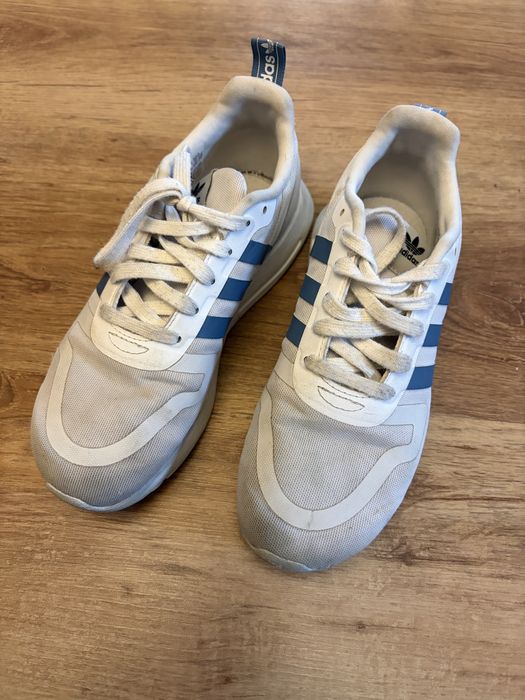 Adidas copii marimea 35