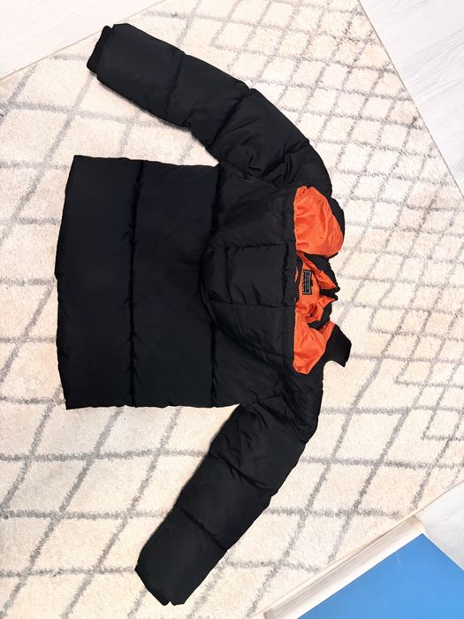 Ново детско яке Guess