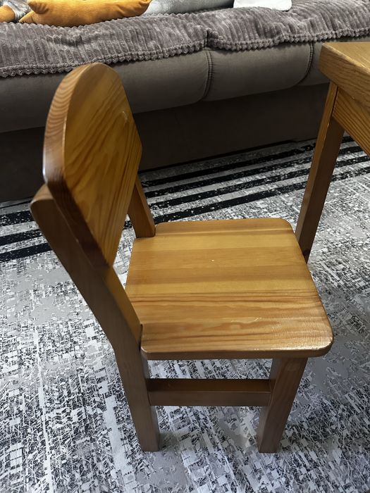 Продам детский столик