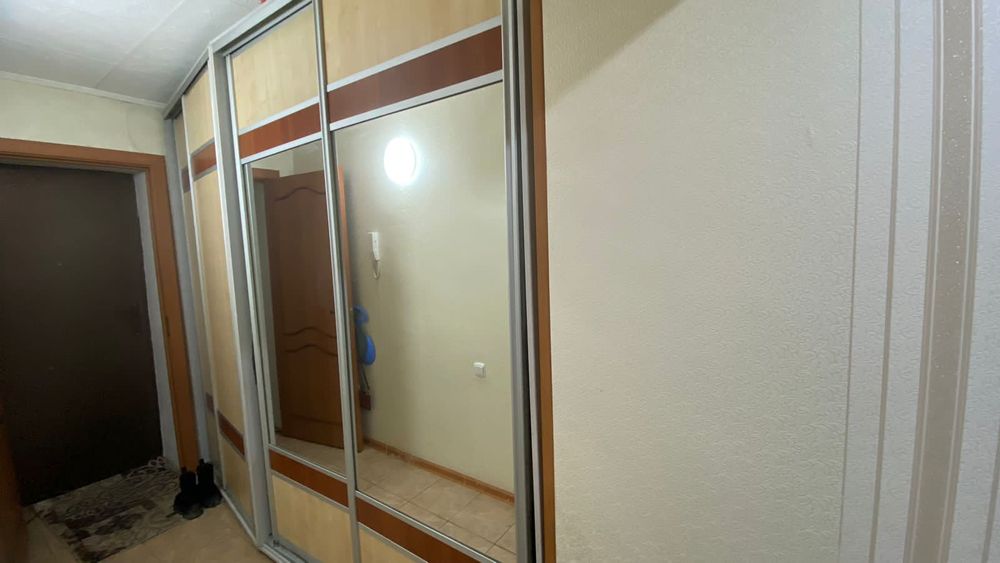 Продам шкаф-купе