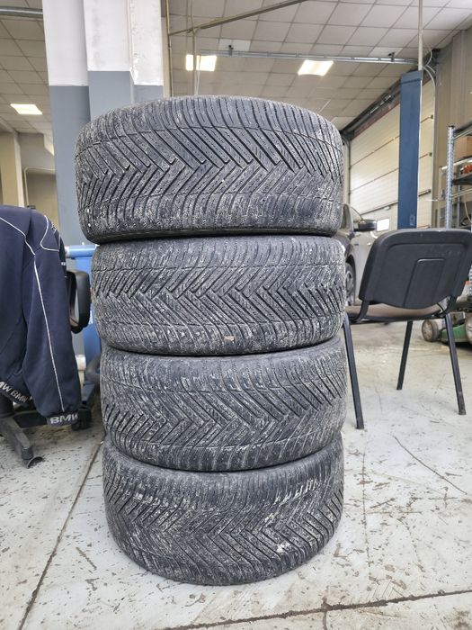 Hankook всесезонни гуми 245/45/17