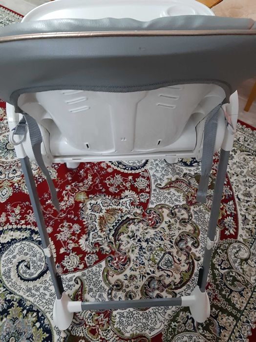 Продам стульчик для кормления