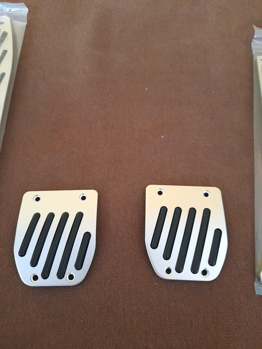 Бмв е34 е36 и рест е39 Накладки на педали акпп и мкпп