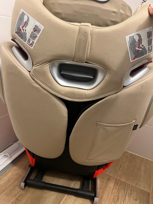 Стол за кола cybex 15-36 кг. Isofix