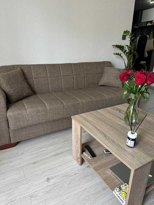 Canapea extensibilă + măsuță de cafea | Se vând și separat
